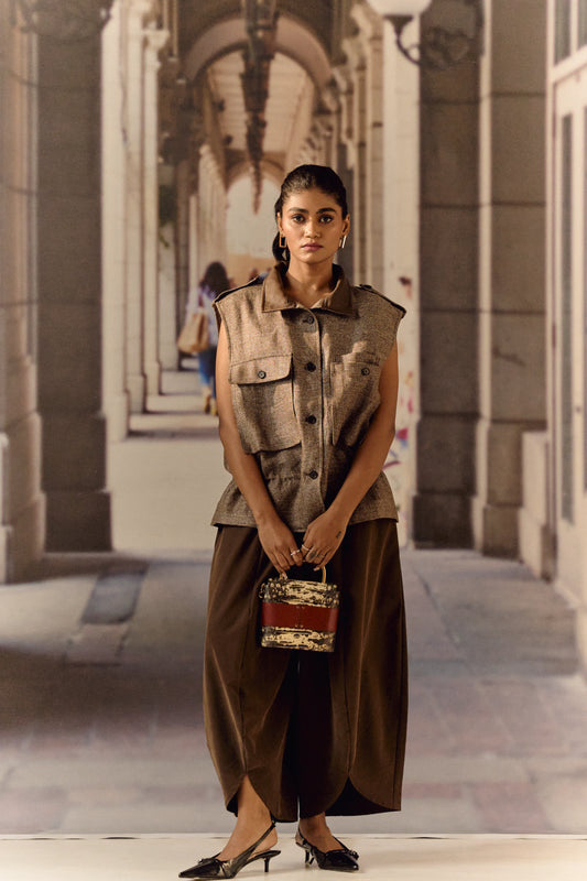 Choco Suede-finish twill barrel pants