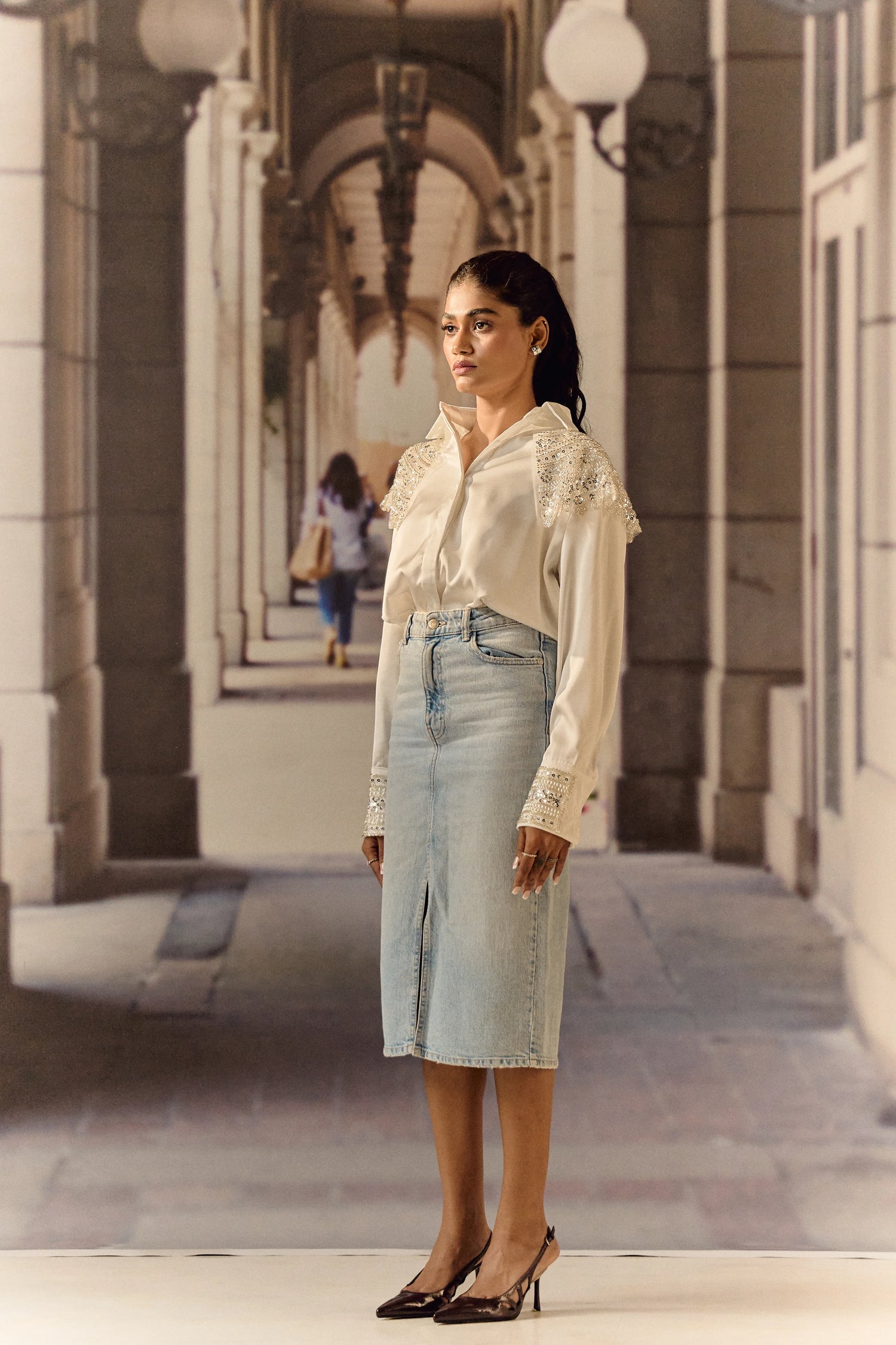 Formal evening shirt with bugle bead work - White