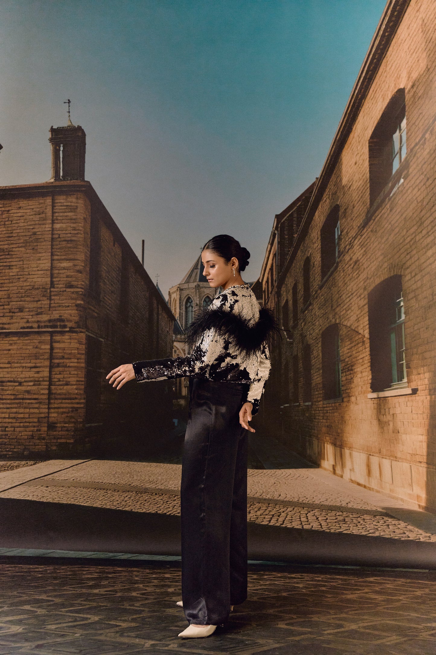 Black Beige sequined evening jacket with ostrich feather