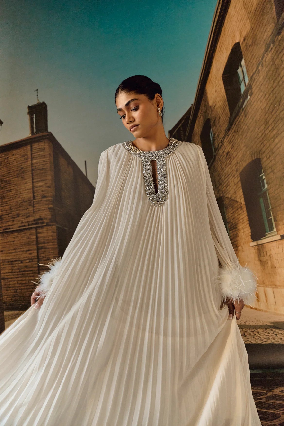 Pleated Georgette kaftan with crystal neck & ostrich fur - Ivory
