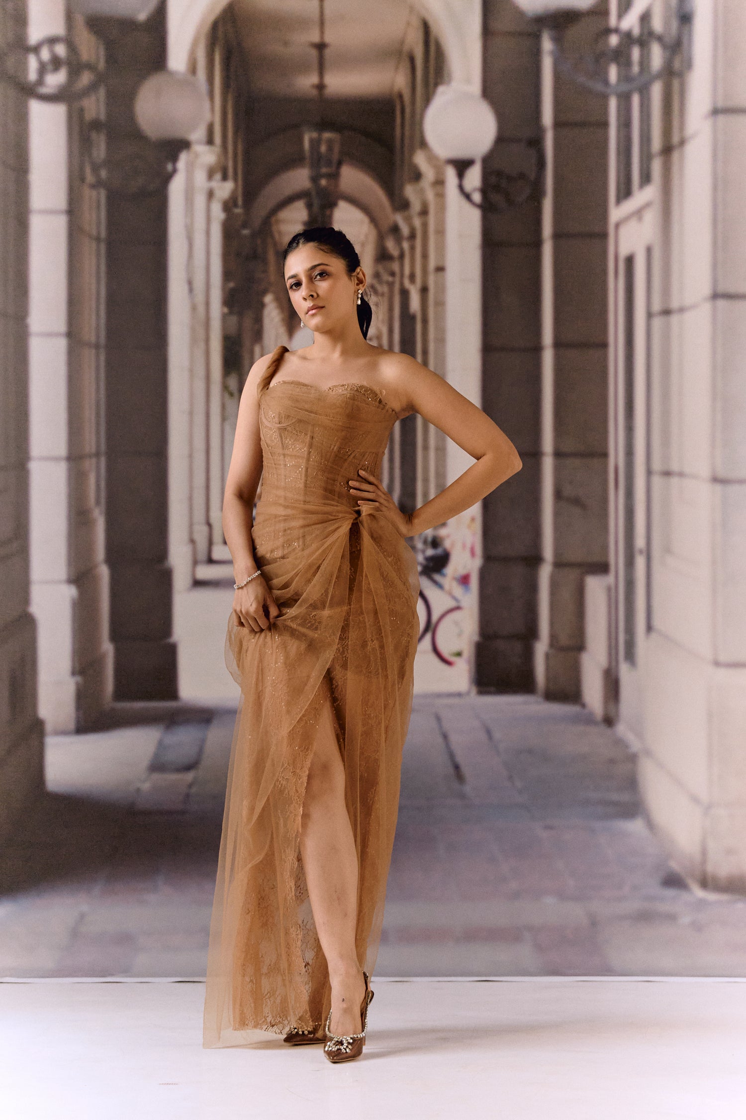 One shoulder corset netted dress with lace - Brown