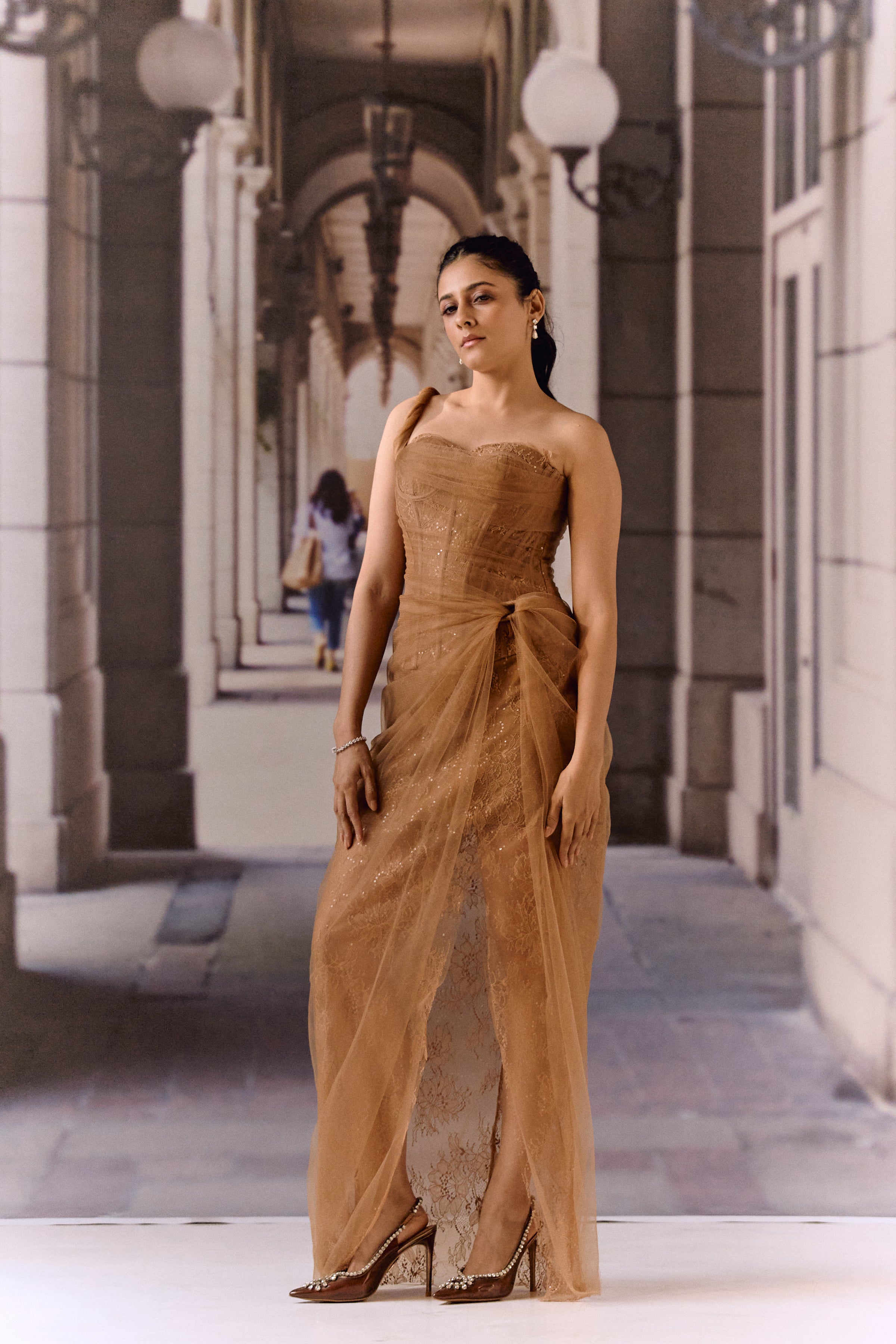 One shoulder corset netted dress with lace - Brown